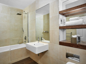 Leonardo Hotel Cardiff