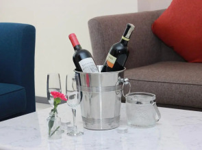 Golden Phoenix Hotel - Manila