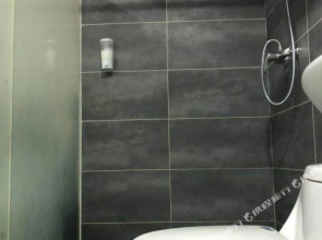 aimoHotel (Beijing Public Welfare Xiqiao Subway Station)