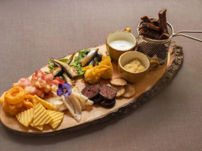 Отель Hestia Hotel Draugi