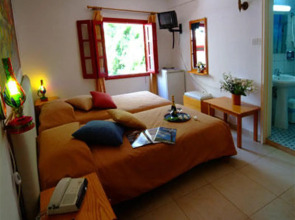 Kiniras Traditional Hotel & Restaurant