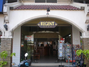 OYO 320 Regent 2002 Guest House