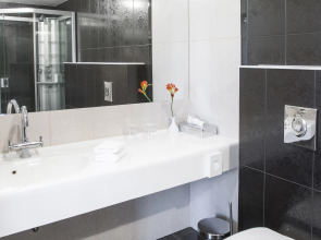 Отель Mabre Residence