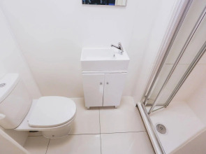 Via Limehouse - Hostel