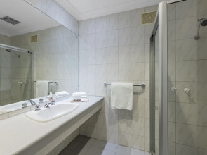 Adelaide Granada Motor Inn