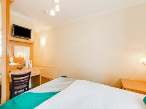 Gullivers Hotel - B&B