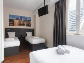 easyHotel The Hague City Centre