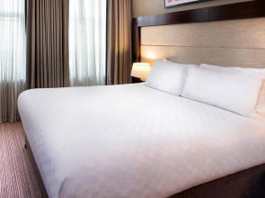 Leonardo Hotel Cardiff