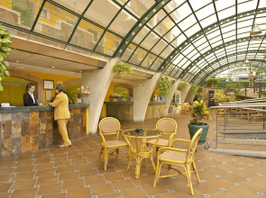 Apartamentos La Carabela