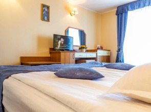 Saint George Hotel & Medical Spa