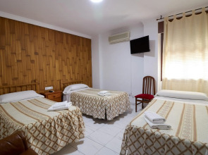 Hotel Virgen de los Reyes