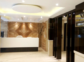 Hotel Tashkent Palace