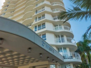 2nd Avenue Beachside Apartments