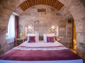 Şah Saray Cave Suites