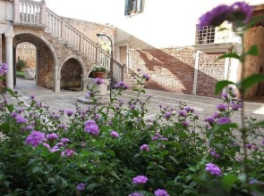 Palazzo Contarini Della Porta Di Ferro