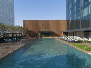 Carlton Hotel Bangkok Sukhumvit