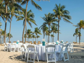 Lago Mar Beach Resort & Club