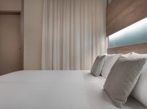 115 The Strand Hotel by NEU Collective