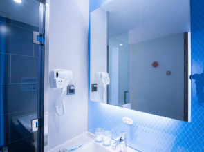 Holiday Inn Express Sanya Bay by IHG