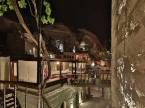 Melek Cave Hotel