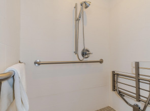 Holiday Inn Express & Suites Hollywood Walk Of Fame