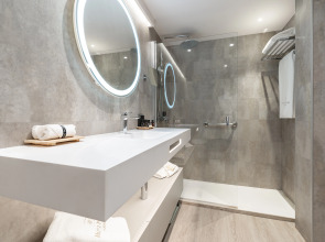 Grand Plaza Hotel & Wellness