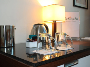 DeSilva Inn Katowice Airport