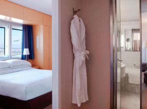 Sheraton Paris Charles de Gaulle Airport Hotel