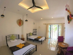 Divers Lodge Plumeria