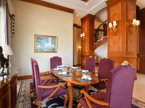 Al Aziziyah Boutique Hotel By The Torch