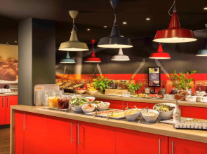 ibis Budapest Heroes Square