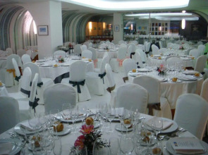 ON ALETA ROOM designed for adults