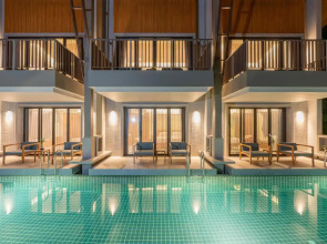 Khaolak Wanaburee Resort