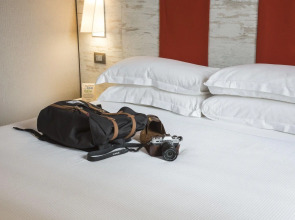 Отель The Guardian