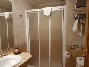 APH Infanta Mercedes