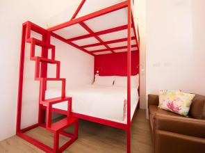 SleepBox Hotel - Ximen