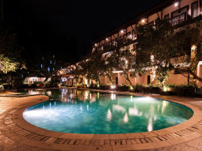 Surya Kencana Seaside Hotel