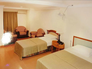 Lotus Family Hotel, Medan Tuanku