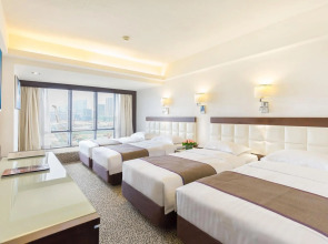 Regal Oriental Hotel