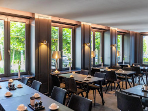 &REPEAT Köln Airport