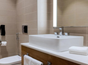 Element Dubai Airport