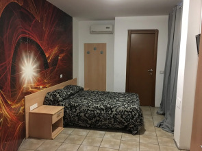 Old Milano House - Hostel