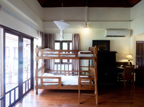 Royal Lanta Resort & Spa