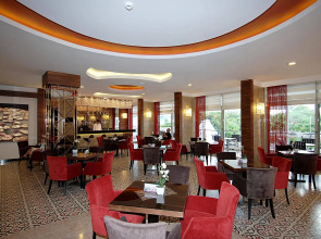 Grand Okan Hotel