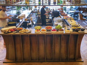 Brown Brut Seafront Hotel