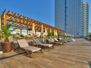 INTERNATIONAL Hotel Casino & Tower Suites