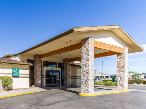 Navajoland Hotel of Tuba City