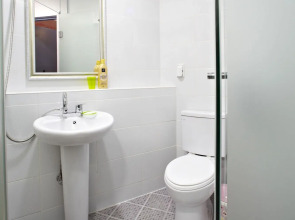 Rainbow Hotel Myeongdong