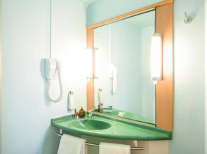 Hôtel ibis Orly Chevilly Tram 7