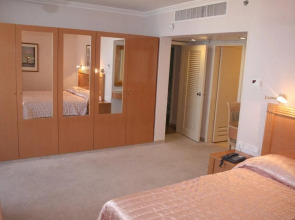 Seasons Hotel - Resort on The Beach